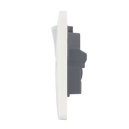 Hager Sollysta WMSS81 13A 1-Gang 2P+E Switched Socket White