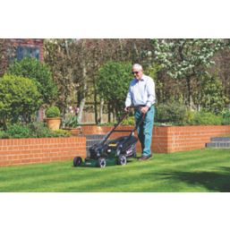 Webb WER18HP4 46cm 125cc Hand-Propelled Rotary Petrol Lawn Mower