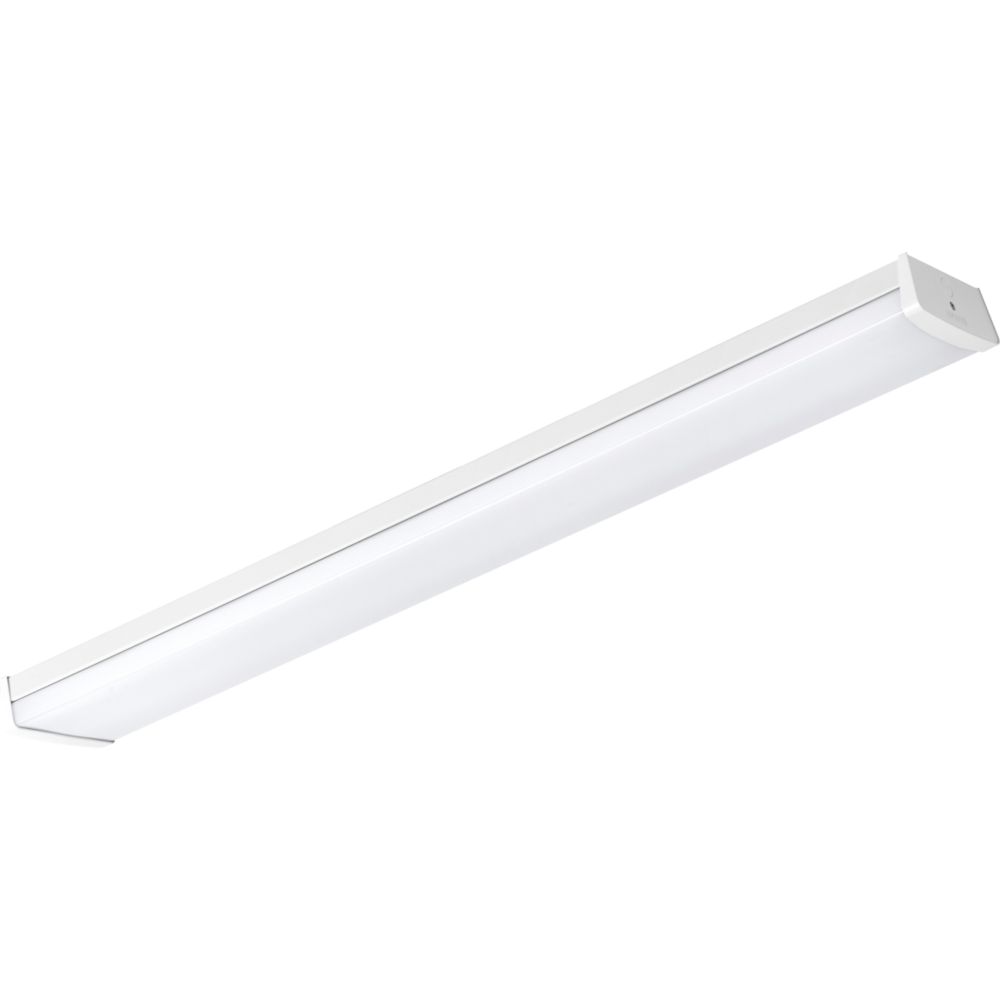 Luceco Opus Single 4ft LED Batten 17W 2200lm 220-240V - Screwfix