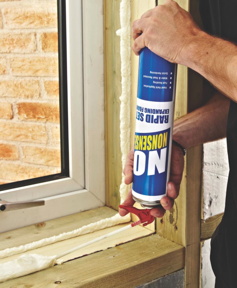 Screwfix expanding foam discount