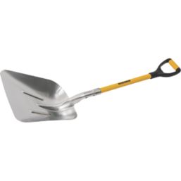 Flat spade outlet shovel