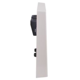 British General 900 Series 20A Unswitched Flex Outlet  White