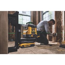 Dewalt green store laser screwfix