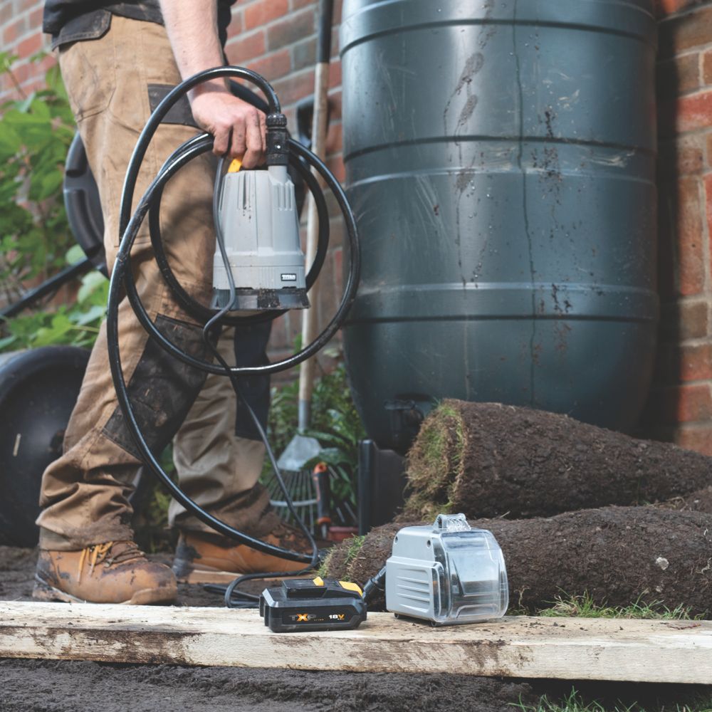 Battery Powered Hose Reel with 30m Hose and Lithium-ion Power