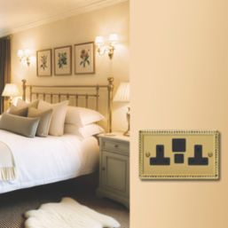 Varilight  13A 2-Gang SP Switched Socket + 3A 45W 2-Outlet Type C USB Charger Georgian Brass with Black Inserts