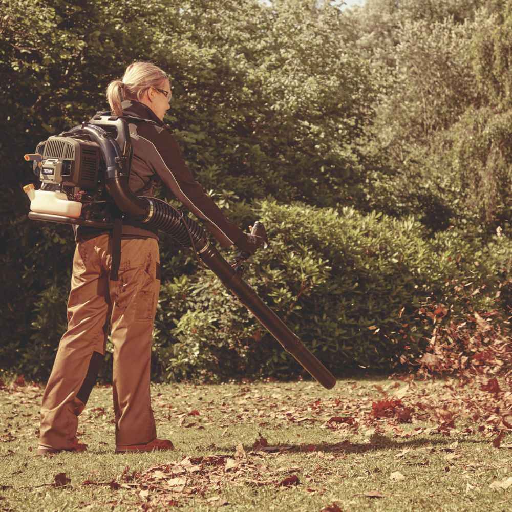 Titan petrol store leaf blower