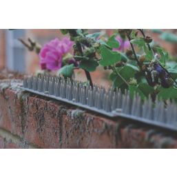 The Big Cheese STV909 Polypropylene Cat & Squirrel Spike Deterrents 455mm 6 Pack