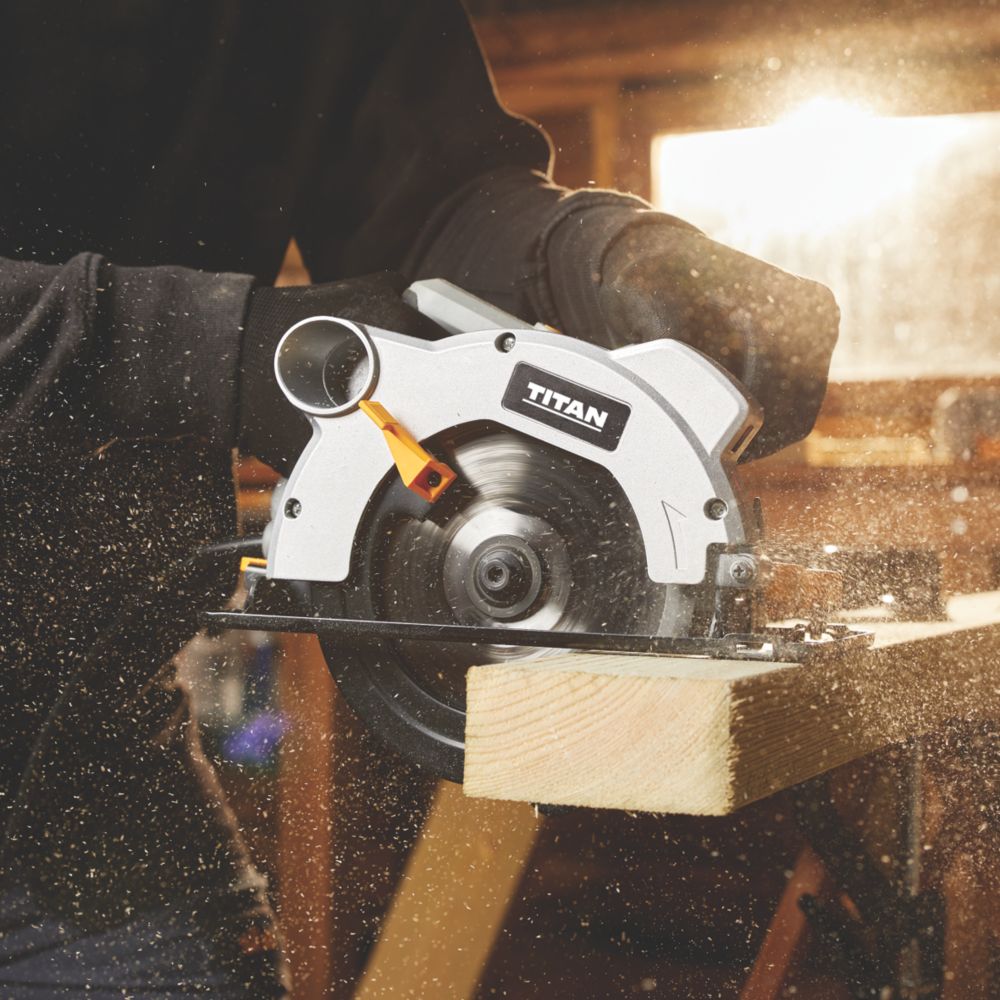 240 volt 2024 circular saw