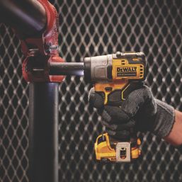 Screwfix dewalt deals impact driver