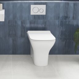 Soft-Close Back-to-Wall Pan with Quick-Release Seat