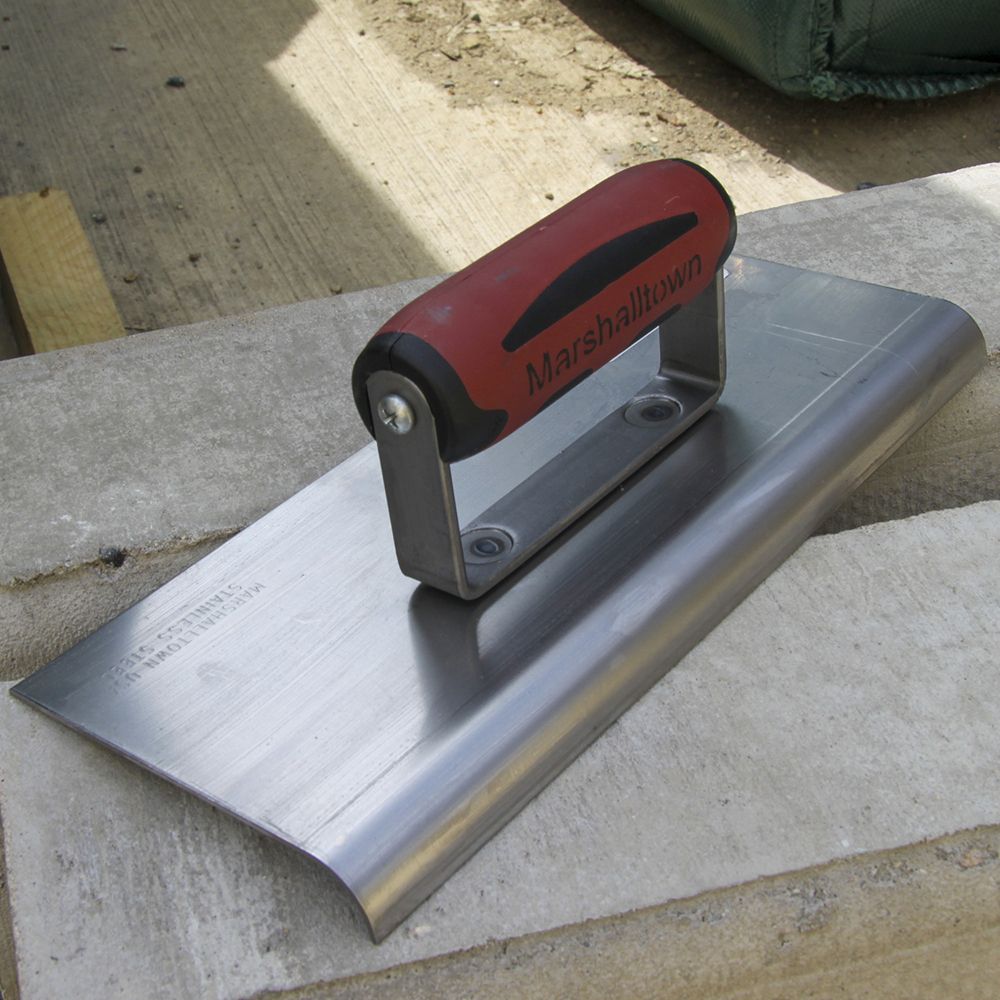 Edging power store trowel