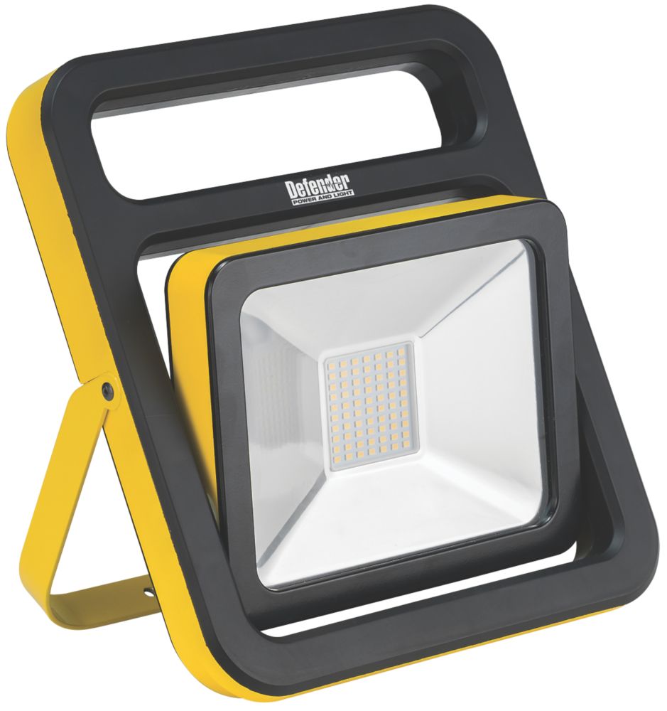 Defender  LED Slimline Work Light 30W 2400lm 110V