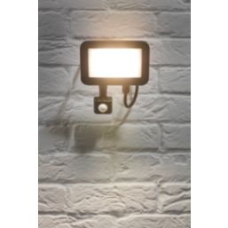 Screwfix sensor store light