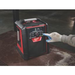 Milwaukee M18 RC-0 230V or 18V AM / FM Site Radio