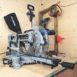 Hyundai HYMS2000E 255mm  Electric Single-Bevel Sliding Mitre Saw 230V