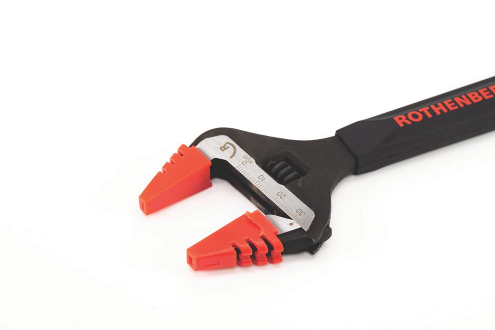 Strap deals wrench screwfix