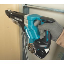 Makita collated screw gun with batteries new arrivals