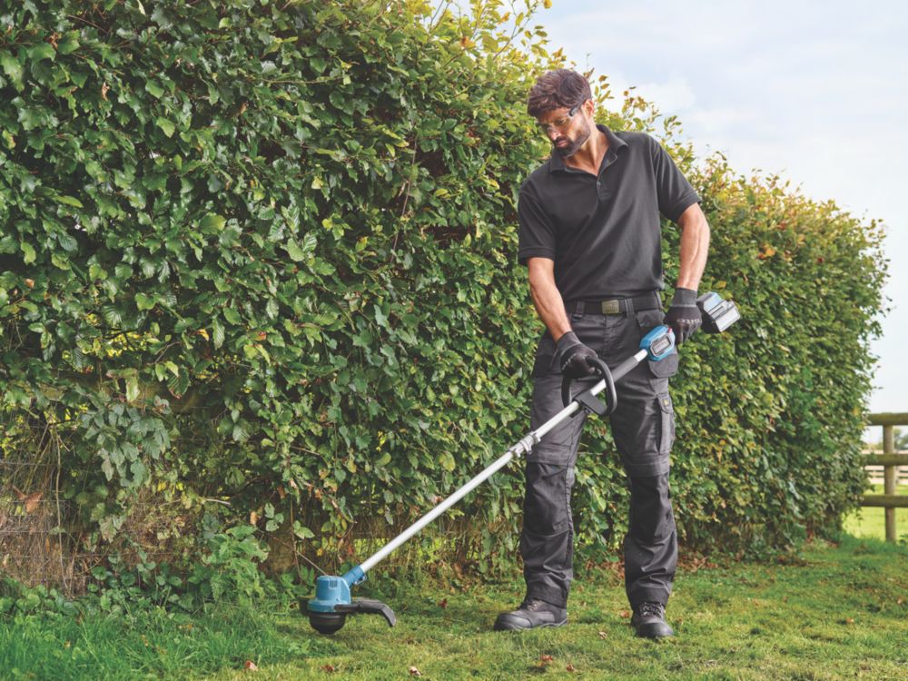 Screwfix deals garden strimmers