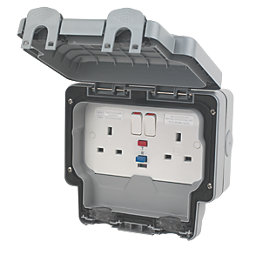MK Masterseal Plus IP66 13A 2-Gang DP Weatherproof Outdoor Switched Active RCD Socket
