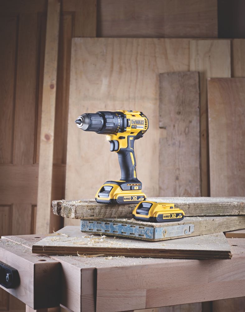 DeWALT 18V Cordless Impact Drill DCD778 - 2 x 1.5Ah Batteries