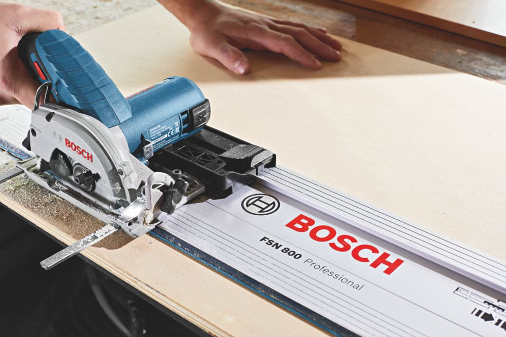 Mini circular saw with deals guide rail