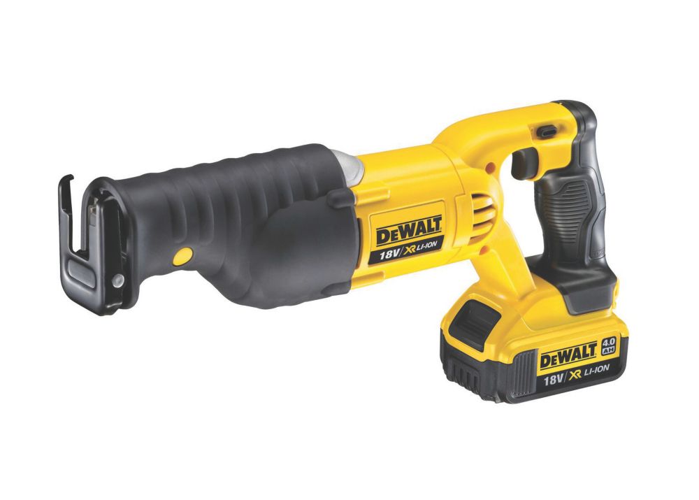 DeWalt DCS380M2 GB 18V 2 x 4.0Ah Li Ion XR Cordless Reciprocating