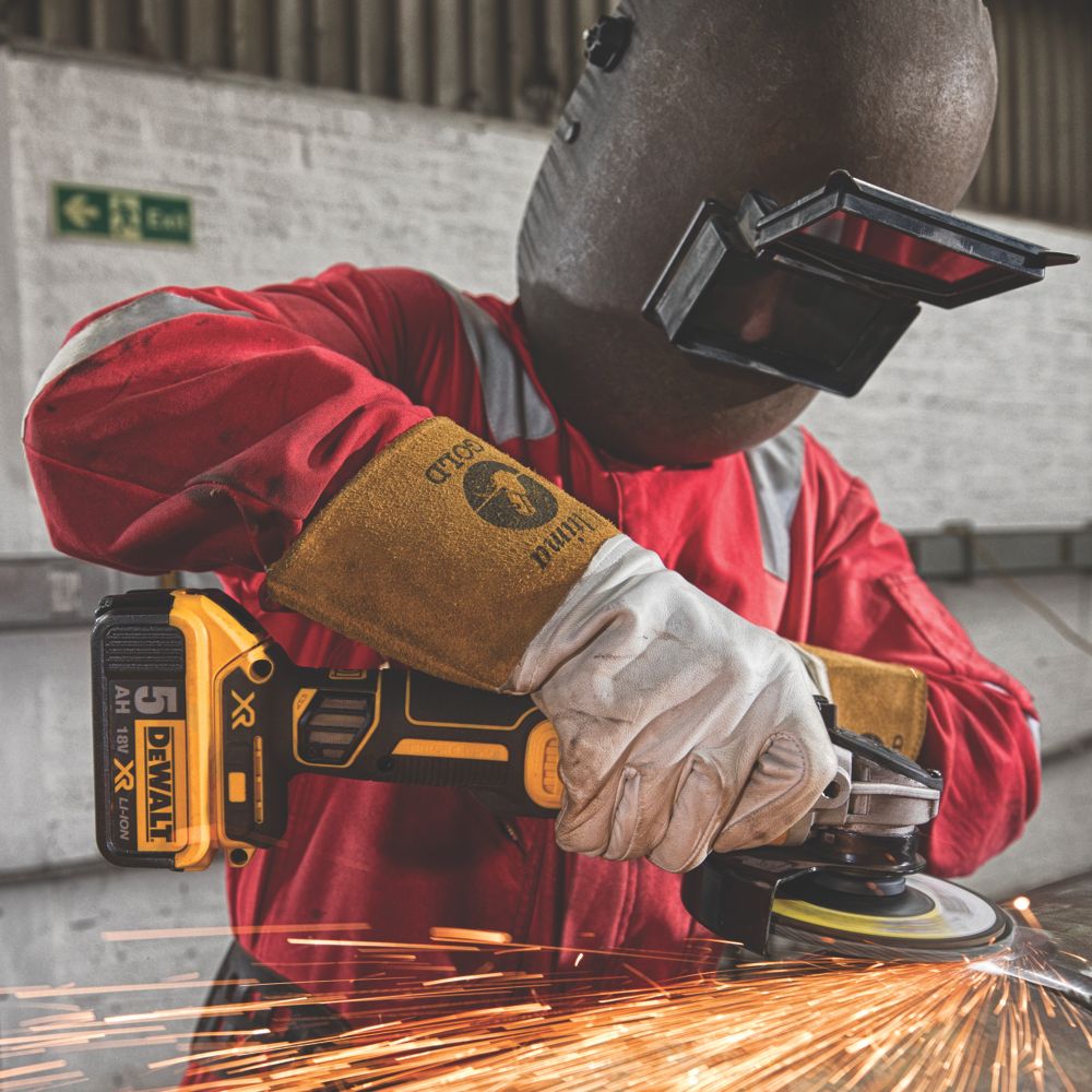 Dewalt dcg405n 18v xr brushless 125mm angle grinder on sale bare unit