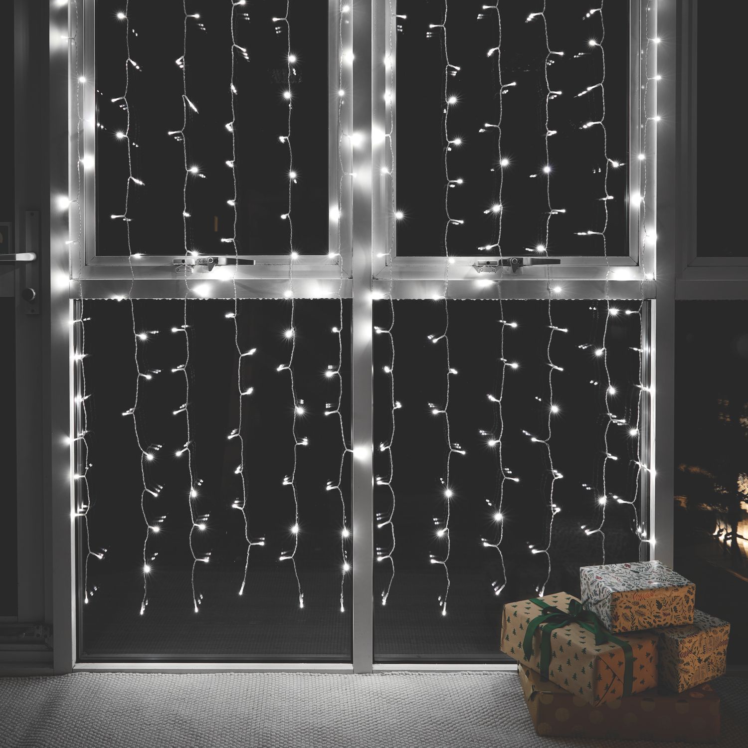 2m x 1.5m Outdoor LED Ice White Curtain Christmas Lights (277CL)