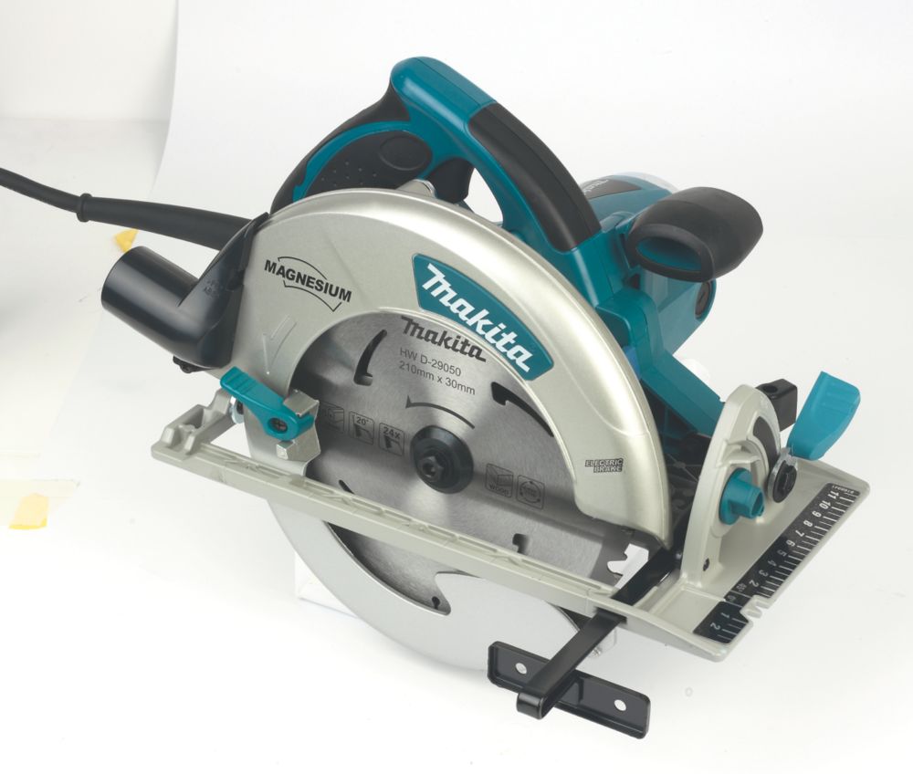 Makita 5008MGJ 2 1800W 210mm Electric Circular Saw 240V Screwfix