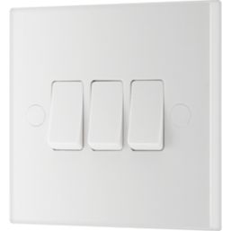 British General 900 Series 20A 16AX 3-Gang 2-Way Light Switch  White