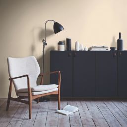 Macpherson Contract 10Ltr Magnolia Matt Emulsion  Paint