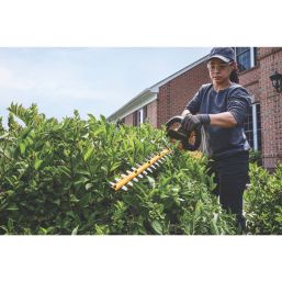 DEWALT  DCMHT573X1-GB 65cm 54V 1 x 9Ah Li-Ion XR FlexVolt Brushless Cordless Hedge Trimmer