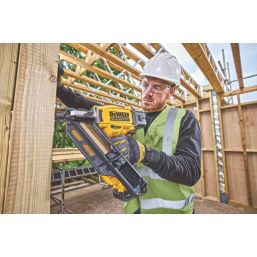 DEWALT DCK246P2T-GB 18V 2 x 5.0Ah Li-Ion XR Brushless Cordless Nailer Twin Pack
