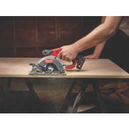 Milwaukee 12v outlet saw