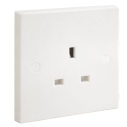 British General 900 Series 13A 1-Gang Unswitched Plug Socket White