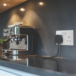 British General 800 Series 13A 2-Gang SP Switched Smart Socket White