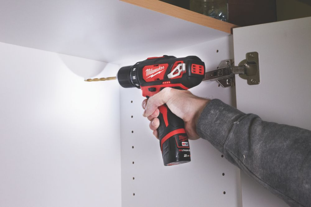 Milwaukee m12bdd202c online