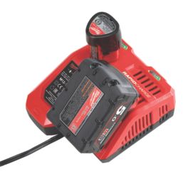 Milwaukee fuel deals charger