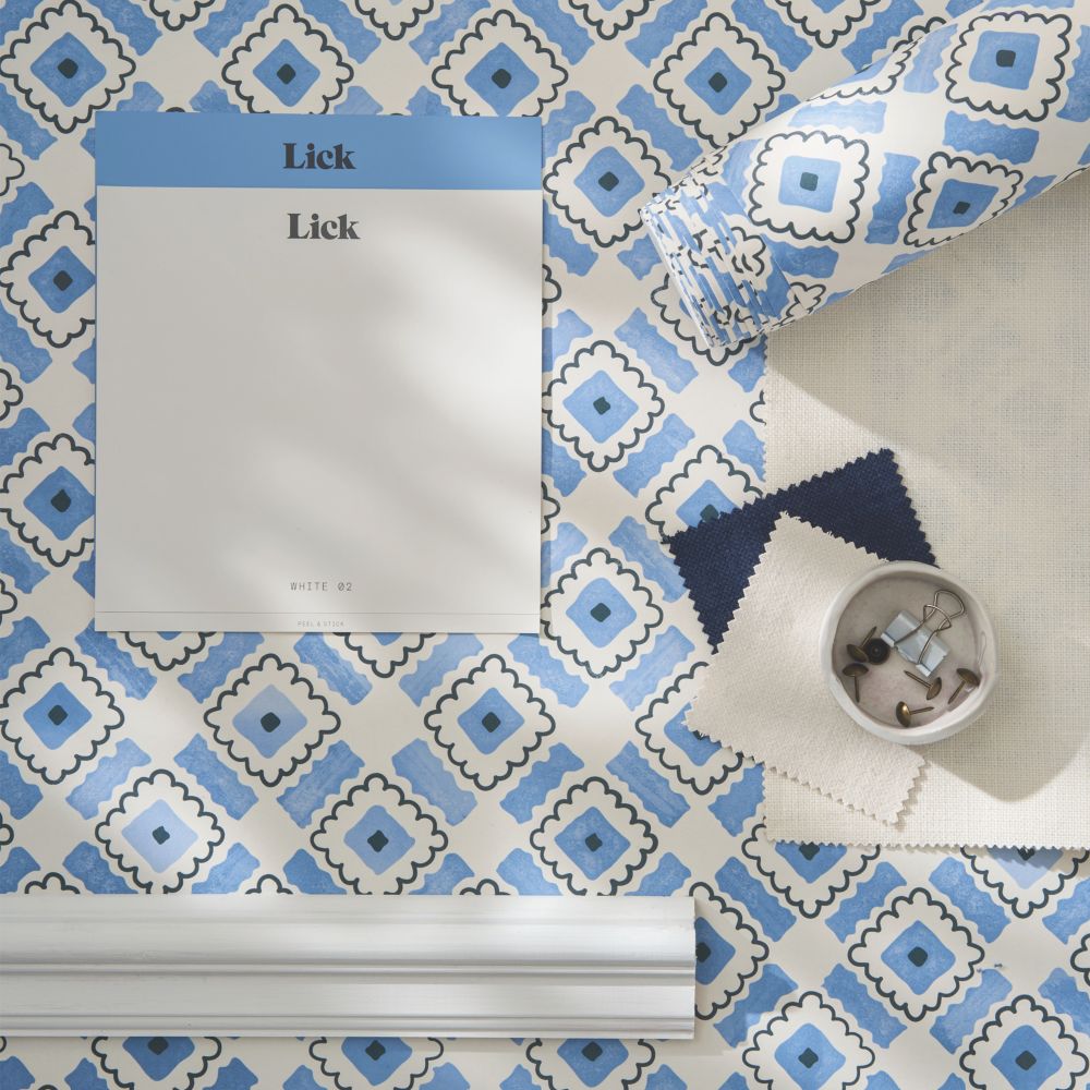 LickPro Blue Bubble 01 Wallpaper Roll 70cm x 10m Screwfix