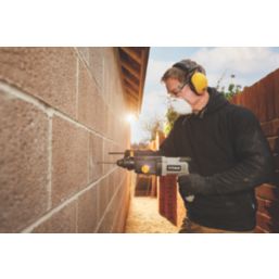 Screwfix titan best sale hammer drill