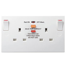 British General 900 Series 13A 2-Gang SP Switched Passive RCD Socket White