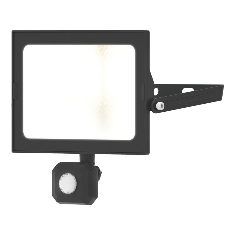 Screwfix shop 50w floodlight