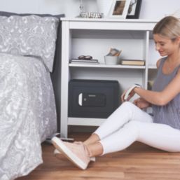 Yale YSEM/250/EG1  PIN Code Maximum Security Safe 18.6Ltr