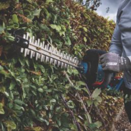 Erbauer  ERI1024GHT 55cm 18V 1 x 3.0/6.0Ah Li-Ion EXT Brushless Cordless Hedge Trimmer