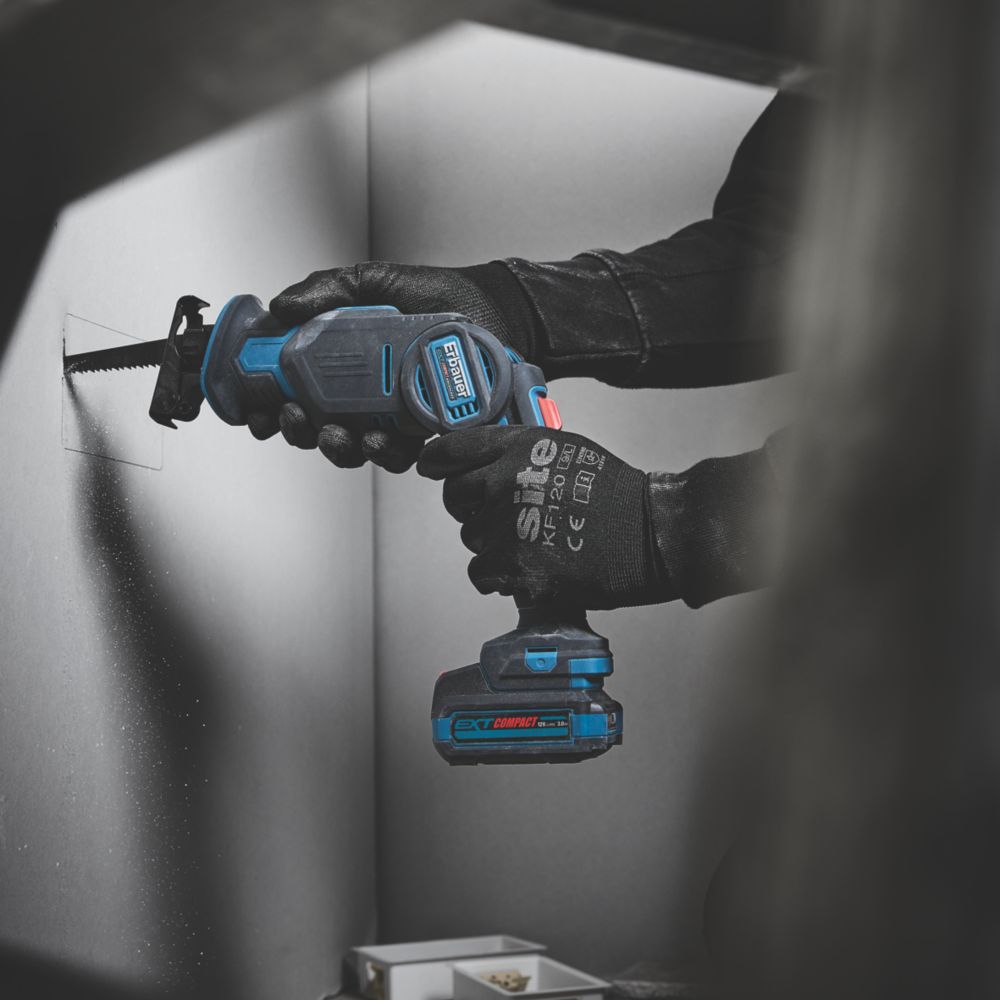 Erbauer EMT12-Li 12V Li-Ion EXT Brushless Cordless Multi-Tool - Bare -  Screwfix