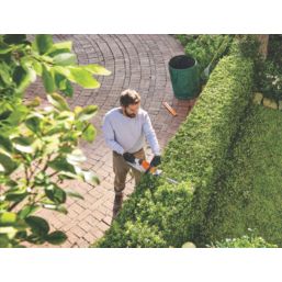 STIHL HSA 30   45cm 10.8V 1 x 28Wh Li-Ion AS System Brushless Cordless Hedge Trimmer