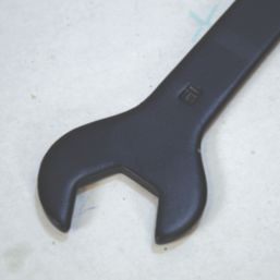 Screwfix plumbing outlet spanner