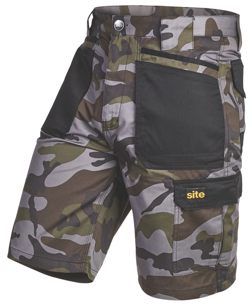 Camouflage store work shorts