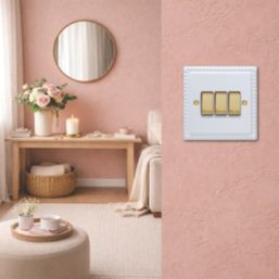 Varilight  10A 3-Gang 2-Way Light Switch  Georgian White