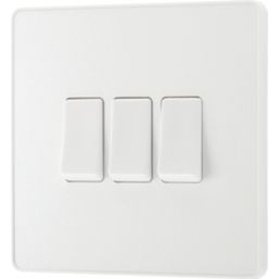 British General Evolve 20 A  16AX 3-Gang 2-Way Light Switch  Pearlescent White with White Inserts
